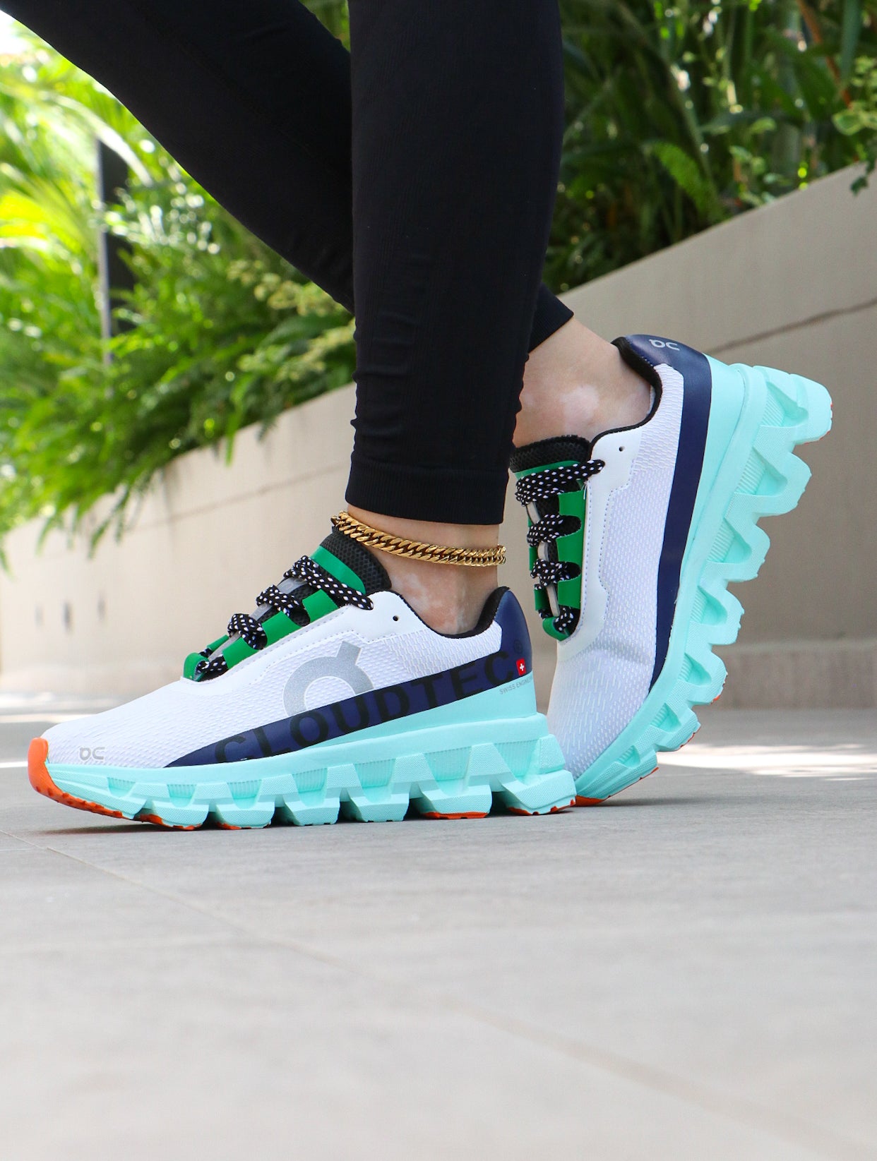 DEPORTIVO ON RUNNING UNISEX Y12